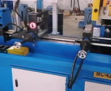 425横向无毛刺切管机 单次送料1.5米